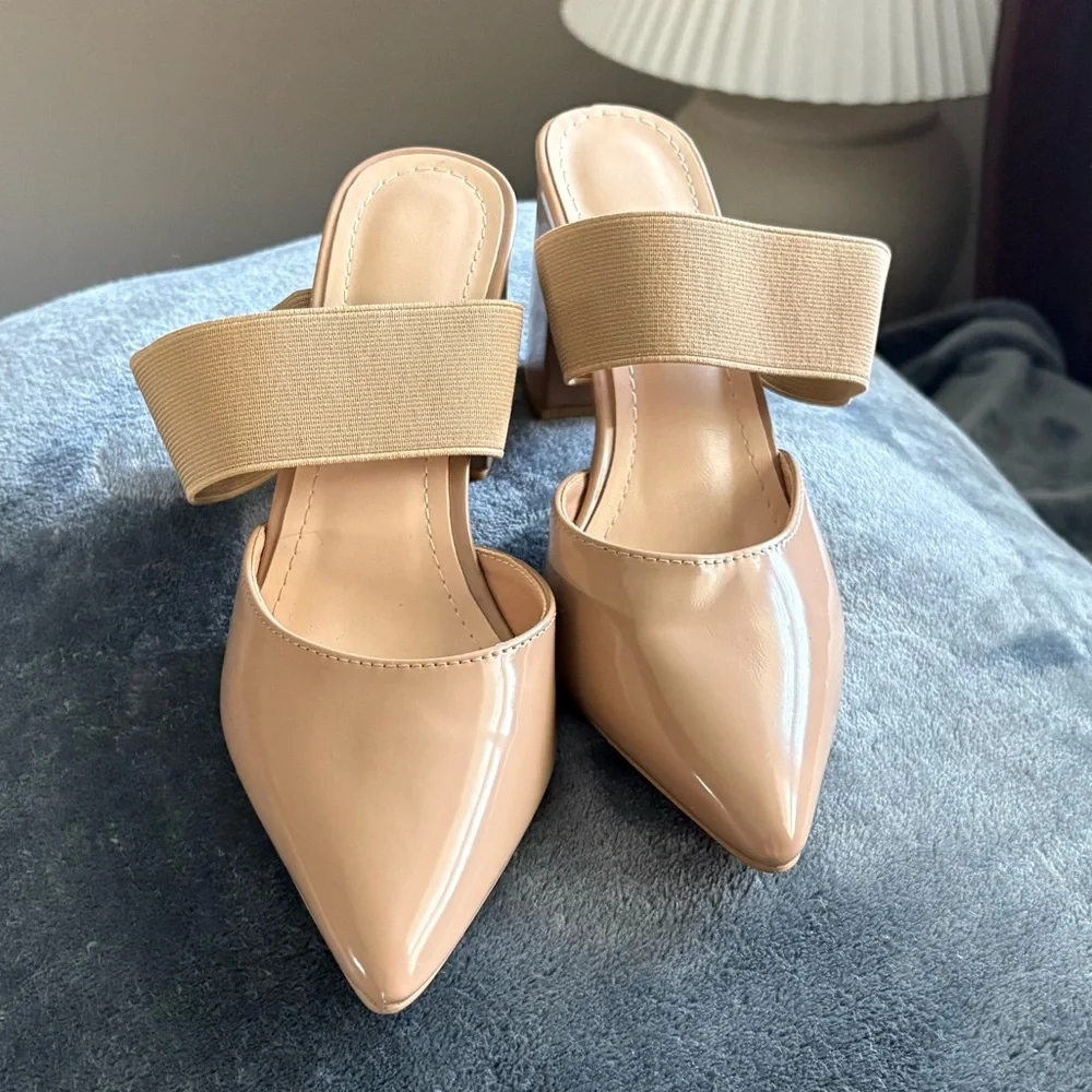 Nude Patent Pointed Toe Block Heel Mules Elastic Strap Size 38 Chic